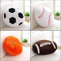 创意足球形靠垫抱枕冬款毛绒夏款送男友生日球迷礼品新年礼 物