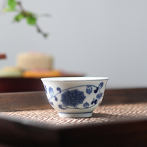 老式景德镇陶瓷功夫茶具青花瓷手绘缠枝莲品茗杯茶杯普洱茶碗